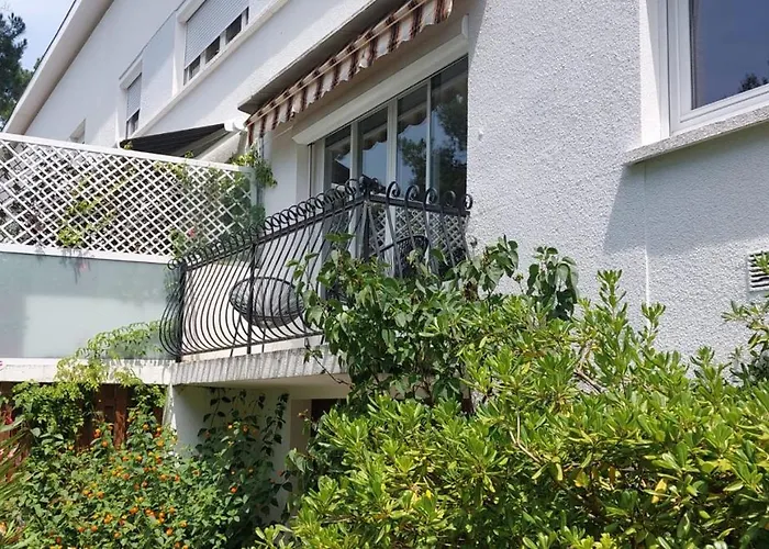 Maison Quartier Calme, Proche Plages, Centre